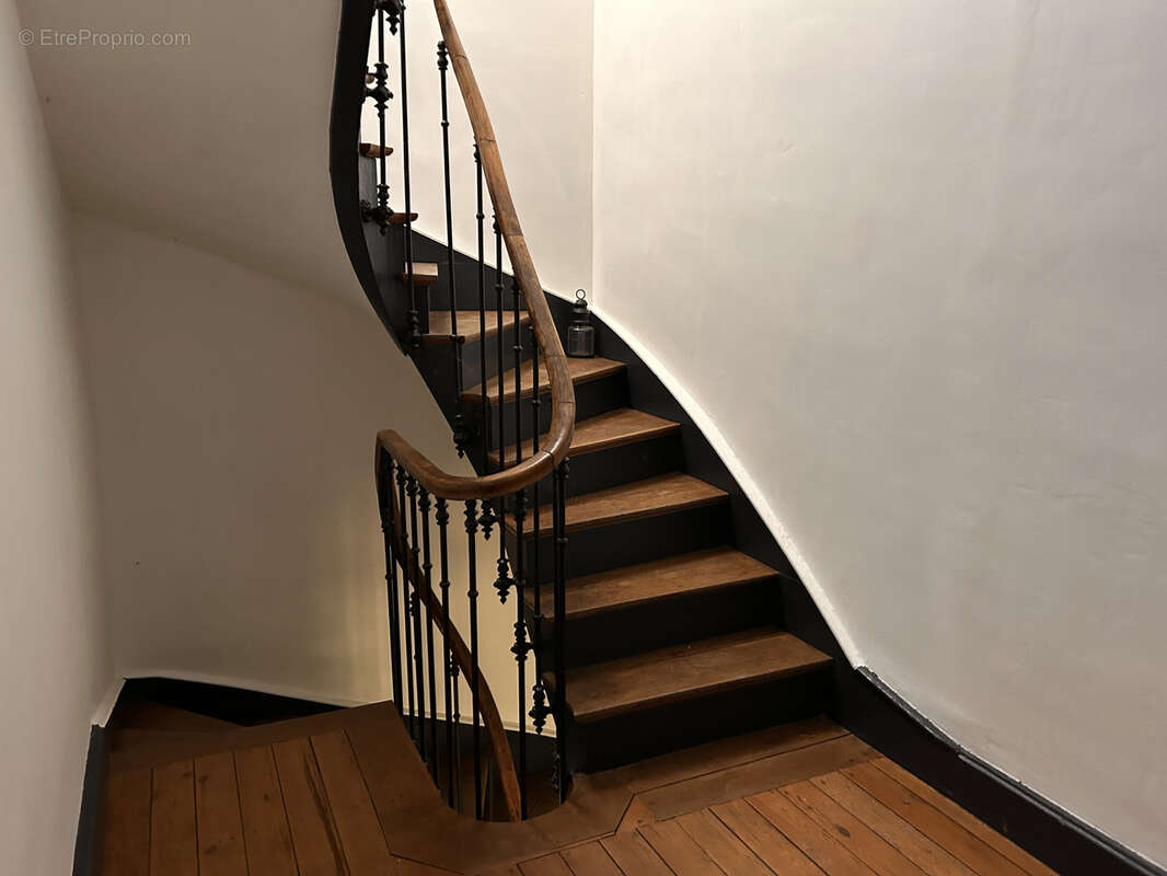 Propriété 7 pièces avec terrain 1700m2 à Ciron - photo 8