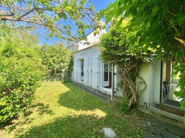 Maison à OZOIR-LA-FERRIERE