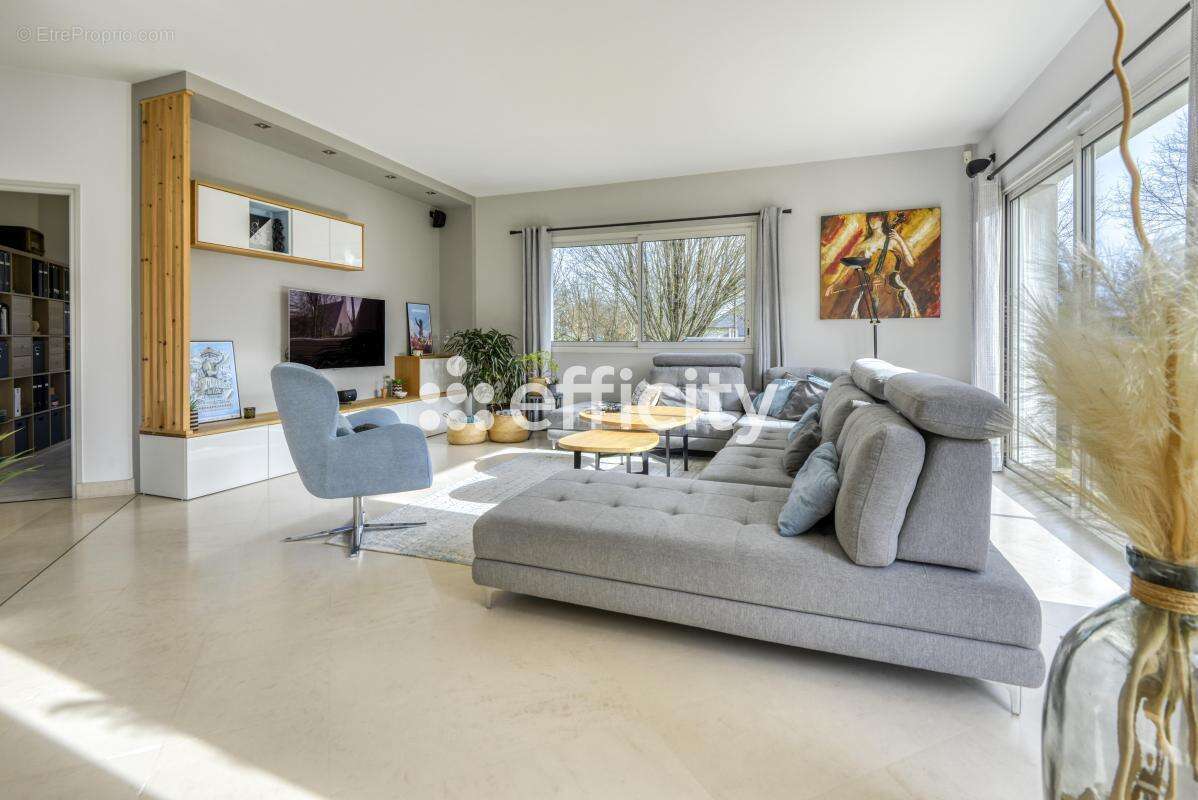 Maison 255 m² à Carquefou  - photo 4