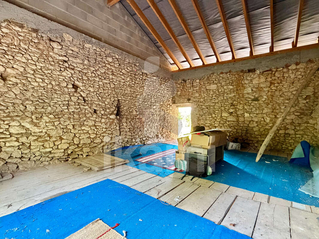 Maison à SAINT-JUST-DE-CLAIX
