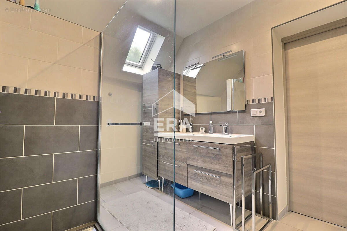 Maison à AUVERS-SAINT-GEORGES