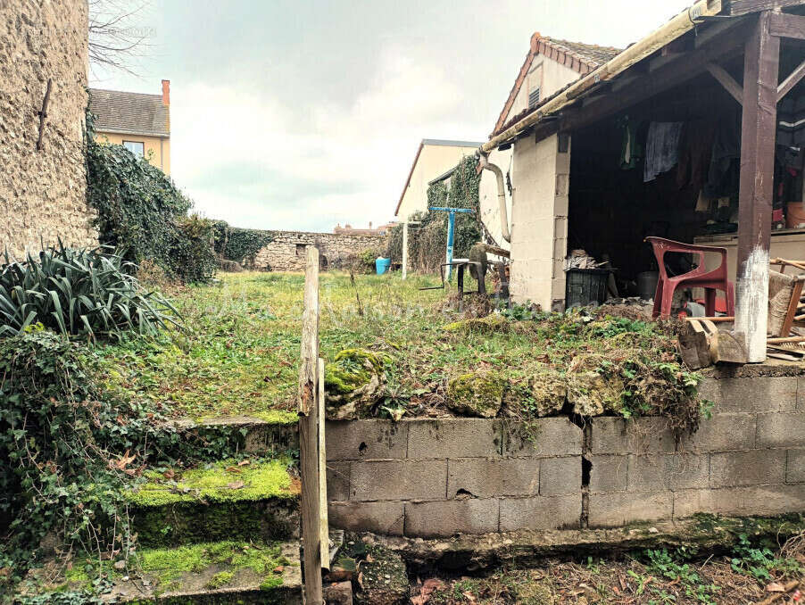 Maison à SAINT-POURCAIN-SUR-SIOULE