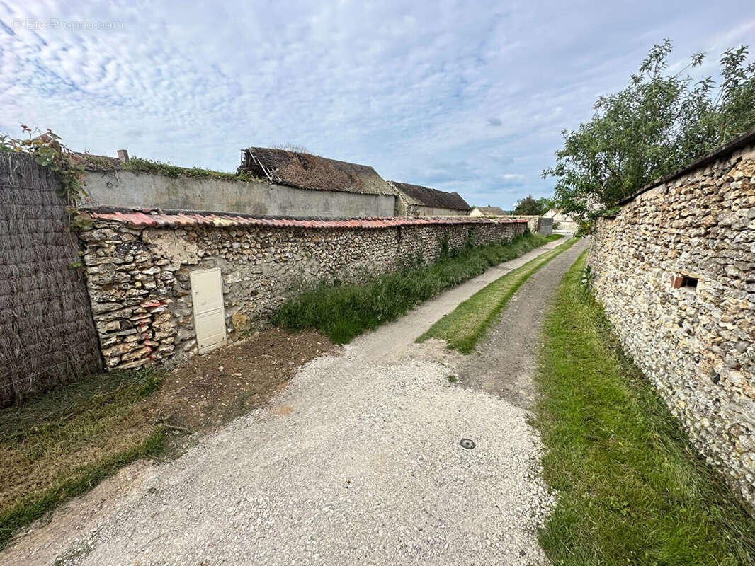 Terrain à SAINT-LUBIN-DE-LA-HAYE