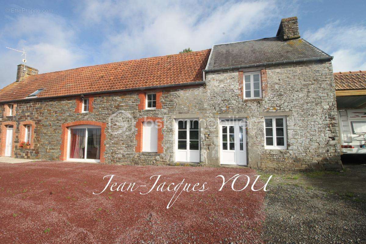 Maison à VILLEDIEU-LES-POELES