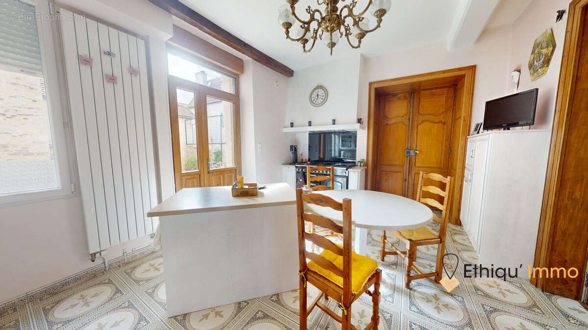 Maison 286 m² à Troyes  - photo 7