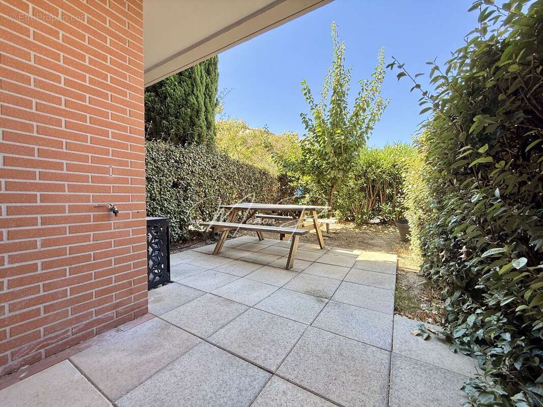 Appartement 26 m² à Saint-Esteve  - photo 3