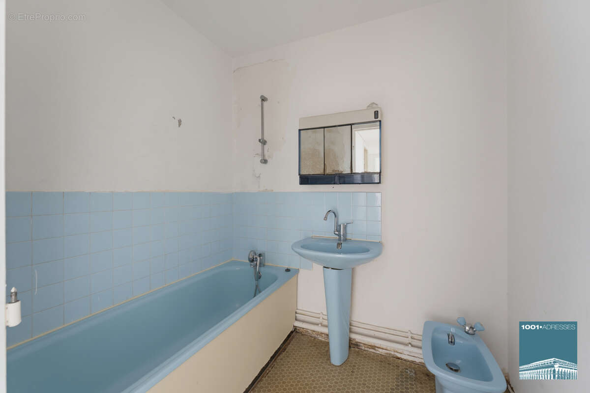 Appartement deux pièces de 48m2 disposant d'un cellier et d'une place de parking privative - photo 9