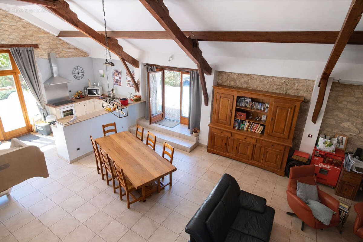 Maison à MONTAIGU-DE-QUERCY