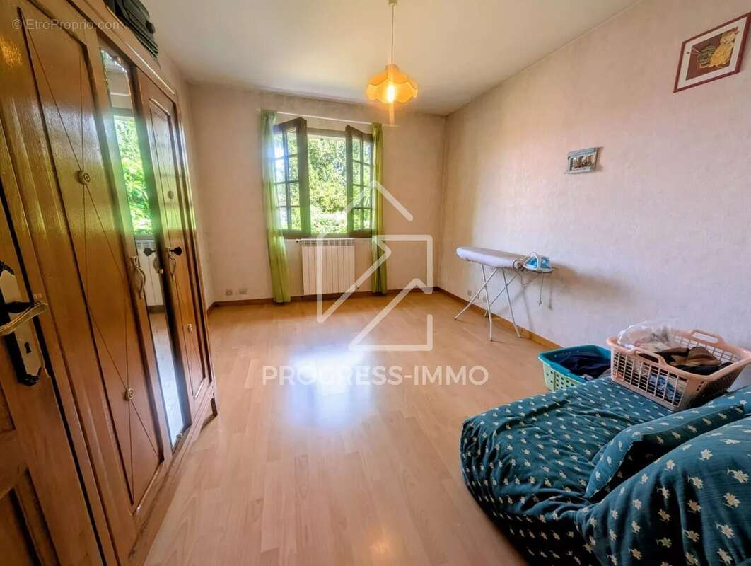 Maison à CHAMPIGNY-SUR-MARNE