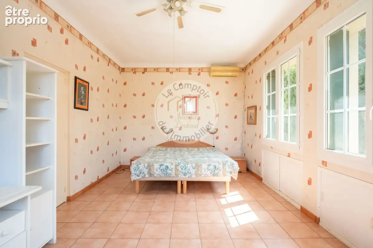 Maison familiale type 5 avec piscine, toit-terrasse et dépendances   Montolivet 12e - photo 12