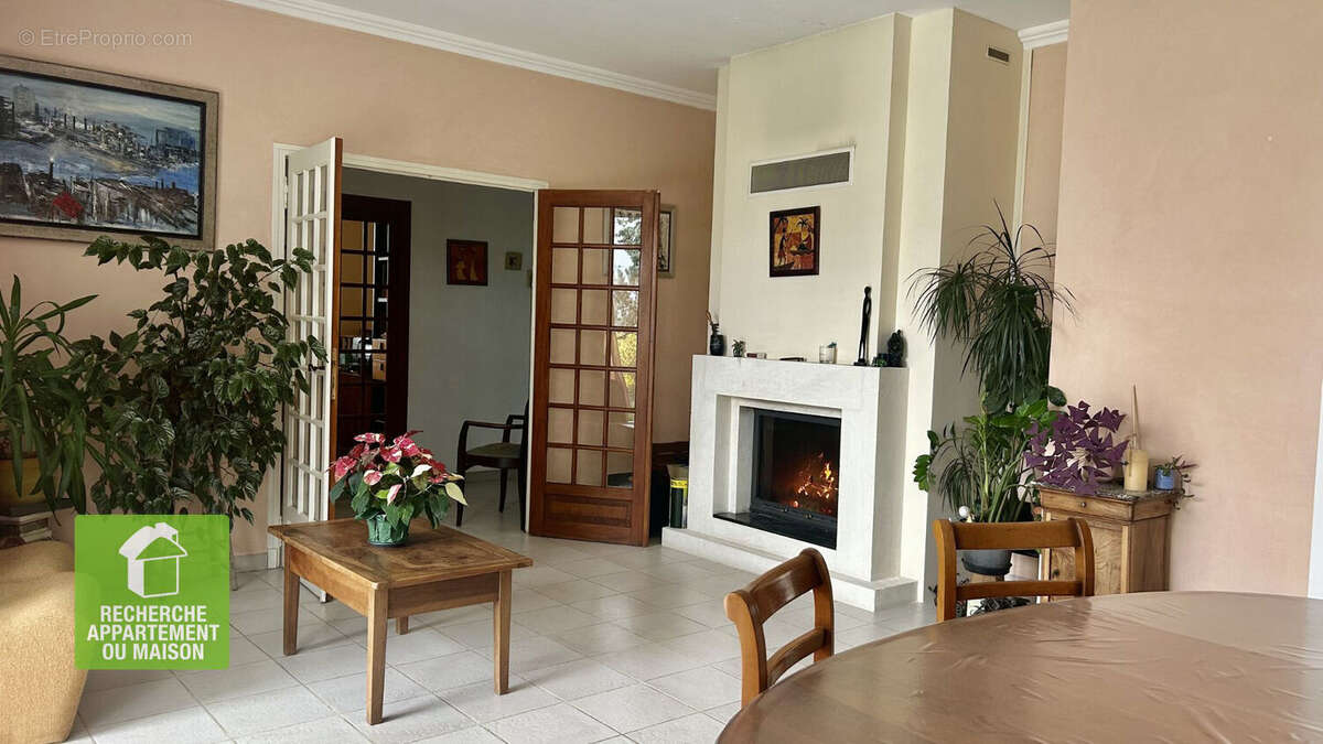 Maison à CHAVANOZ