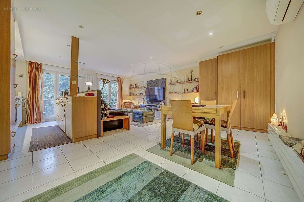 Appartement à ARS-SUR-MOSELLE