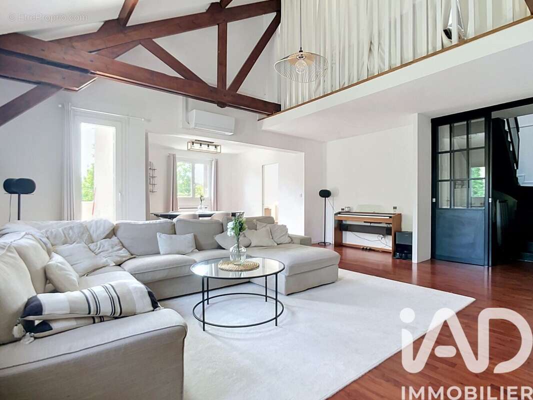 Photo 2 - Appartement à PONTAULT-COMBAULT