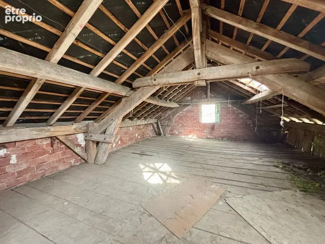 Opportunité rare – Hangar à réhabiliter avec terrain plat de 413 m² au Petit-Saint-Mars - photo 6