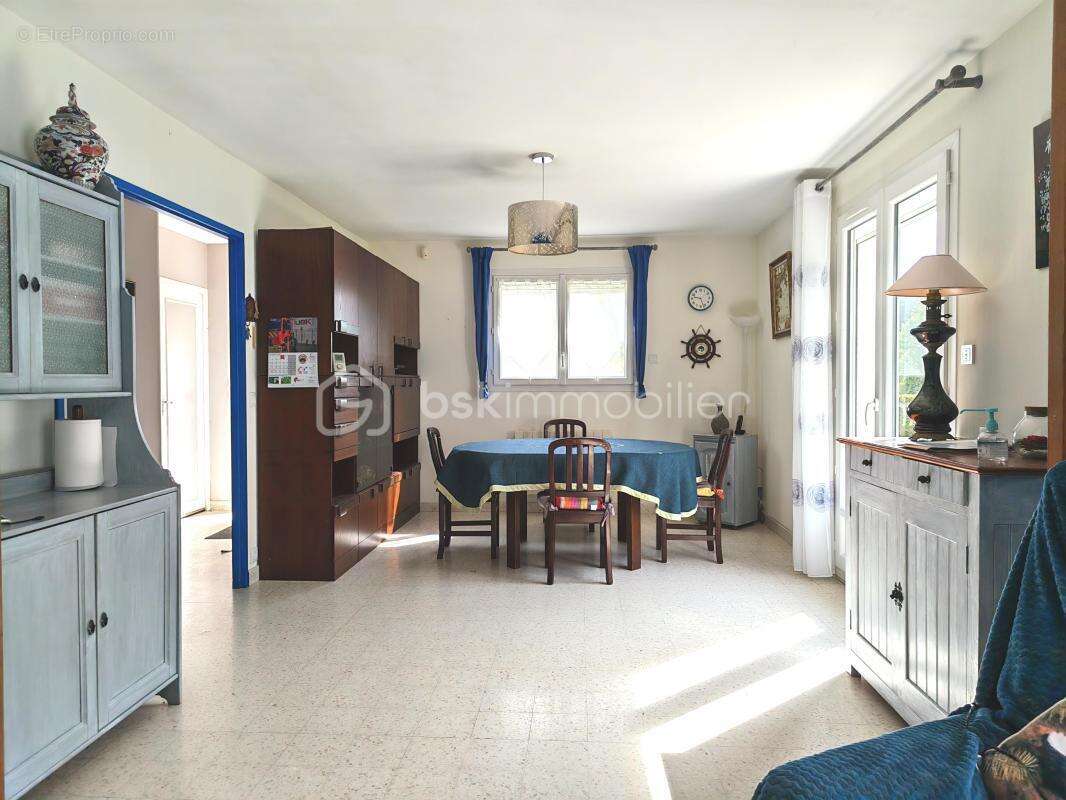 Maison à NEMOURS