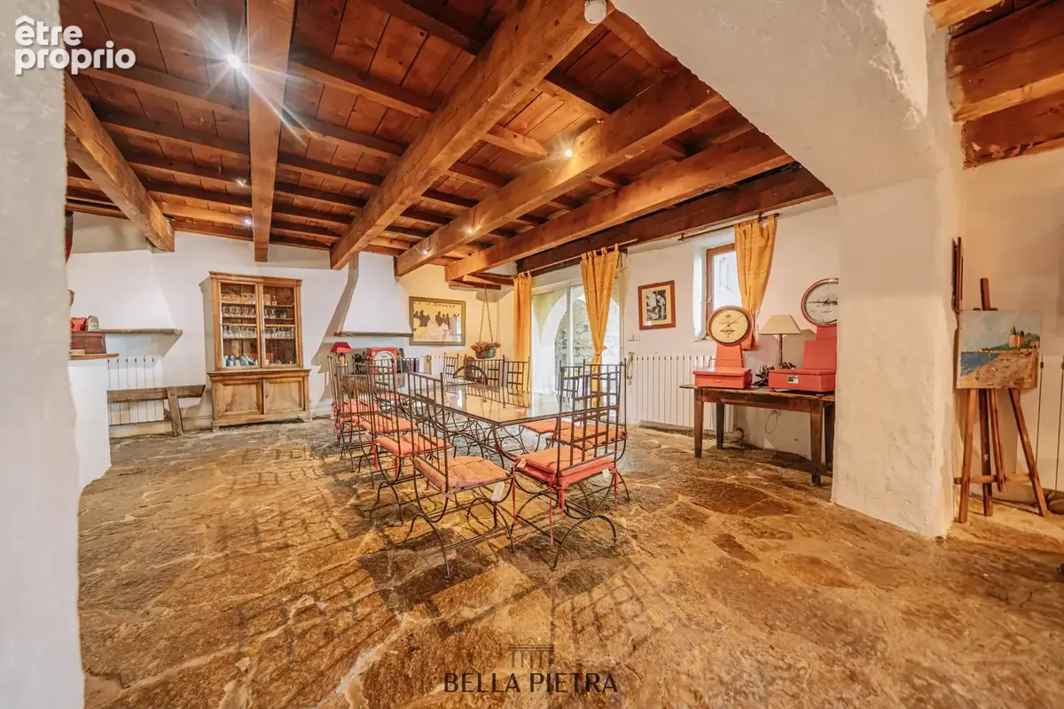 Maison 40 pièces 1 650 m² à vendre à Montpellier (34000) - photo 8