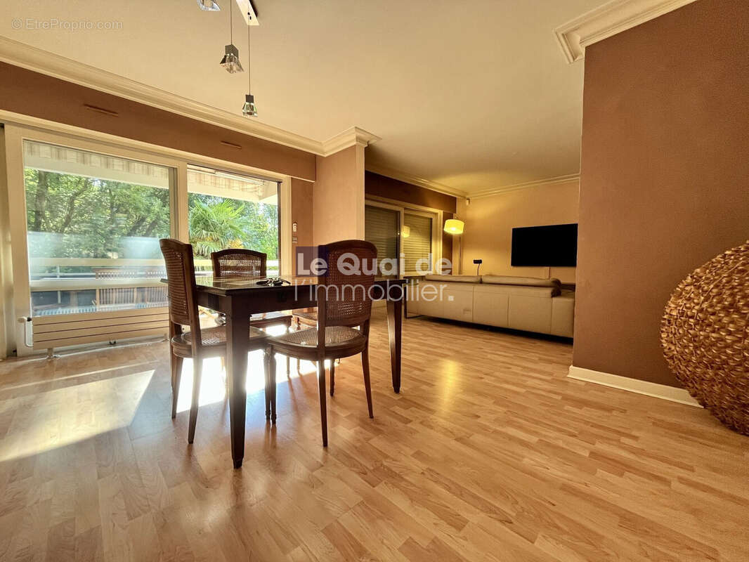 Appartement à SAINT-EGREVE