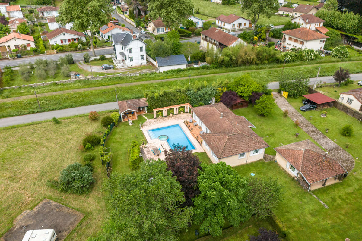 Maison à MANE
