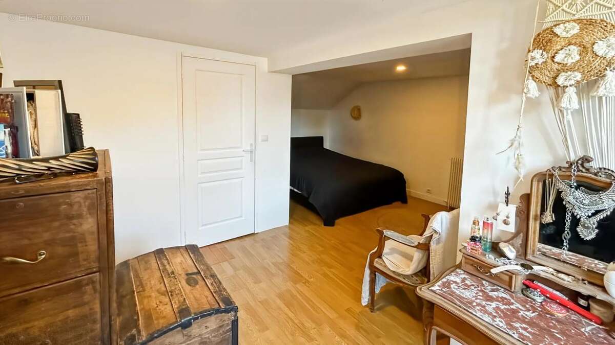 Maison à MONTIGNY-SUR-LOING