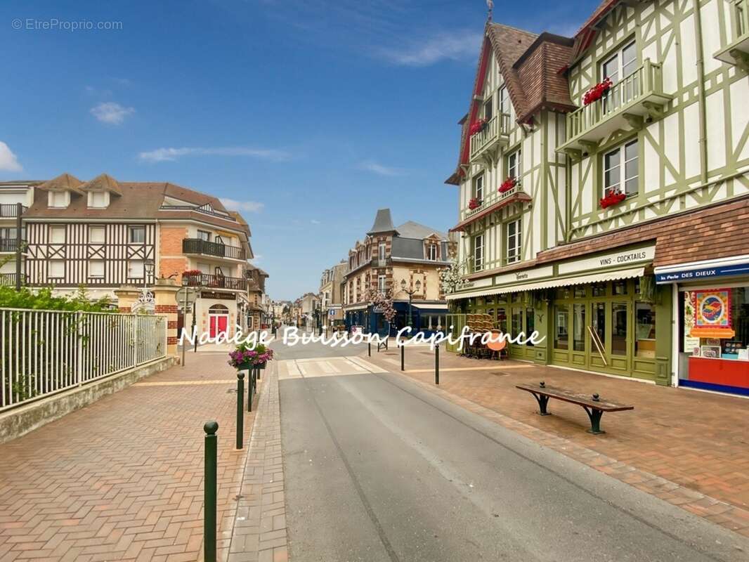 Cabourg Hyper-centre - Authentique maison de ville de 3 pièces - 60 m² habitables (80 m² au sol) - À 300 m de la plage - Sans co - photo 32