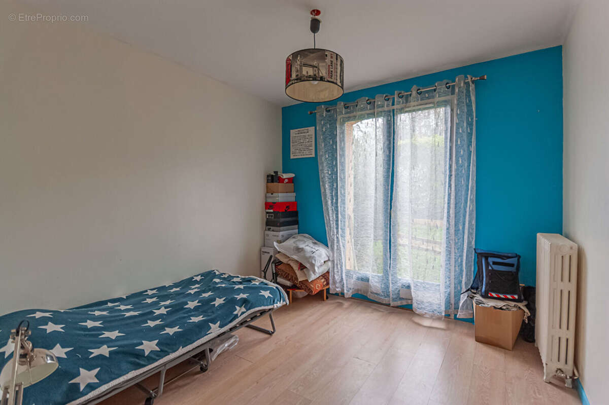 Maison à SAINT-PIERRE-LES-NEMOURS