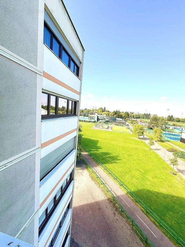 Appartement à MONT-SAINT-AIGNAN