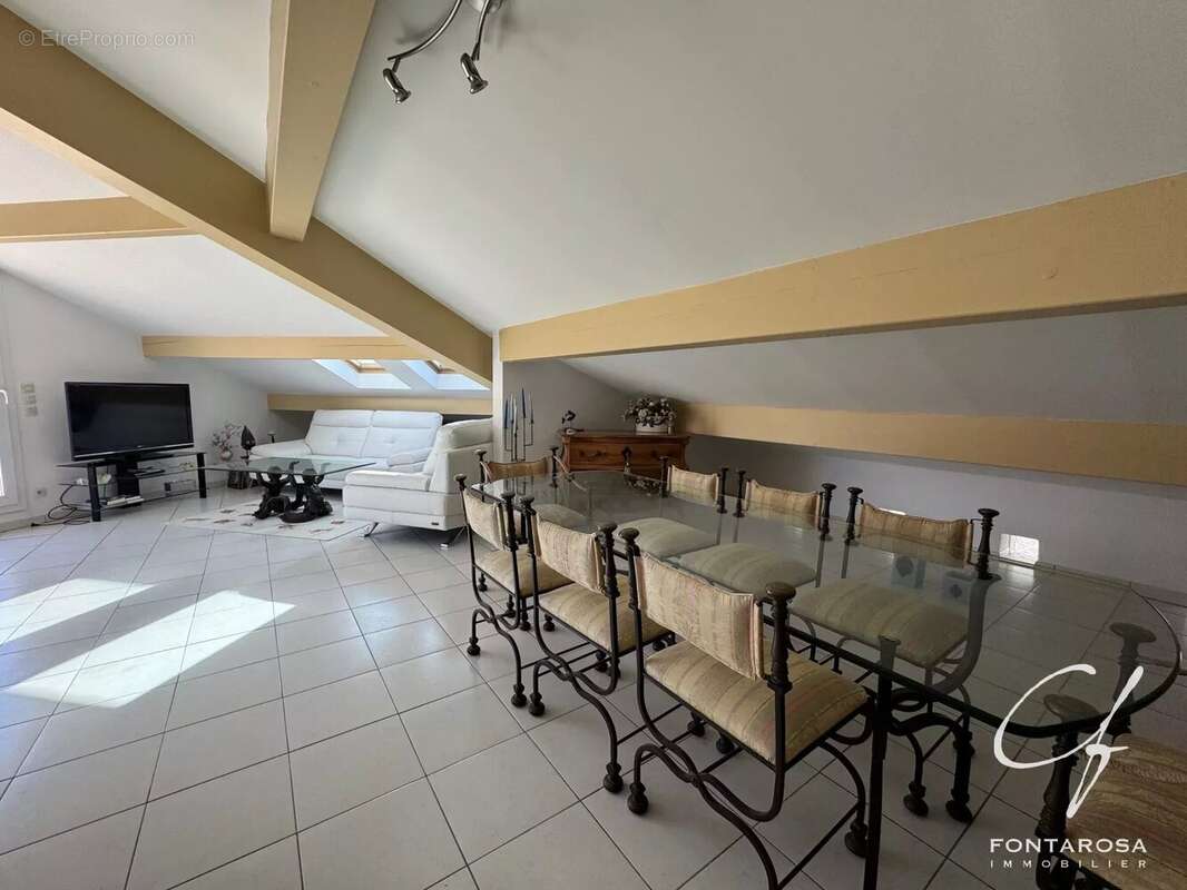 Appartement à FREJUS