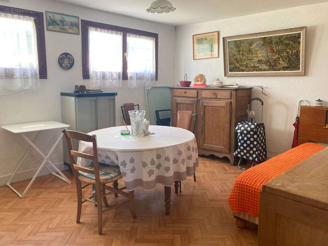 Maison à SAINT-MARTIN-DE-FONTENAY