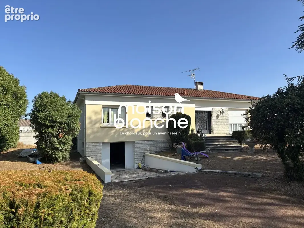 Maison à SURGERES