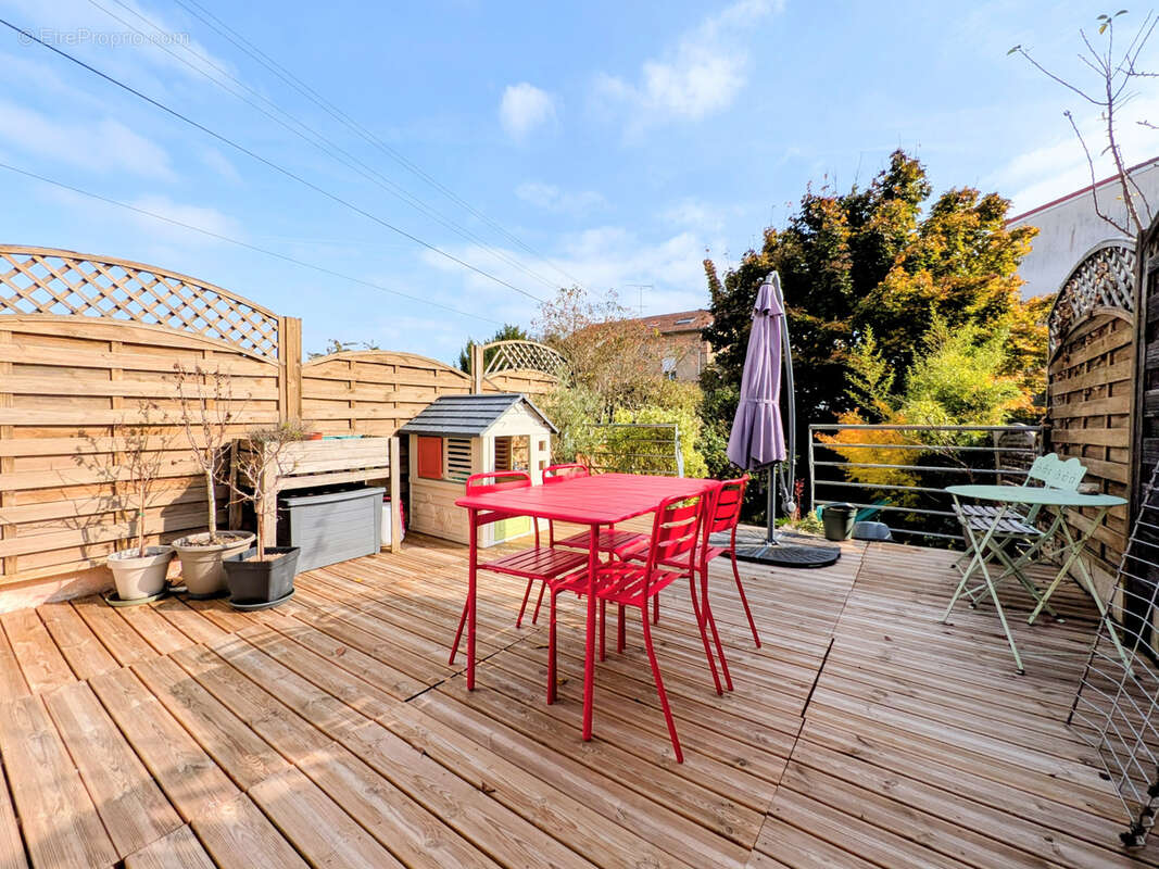 Maison à JARVILLE-LA-MALGRANGE