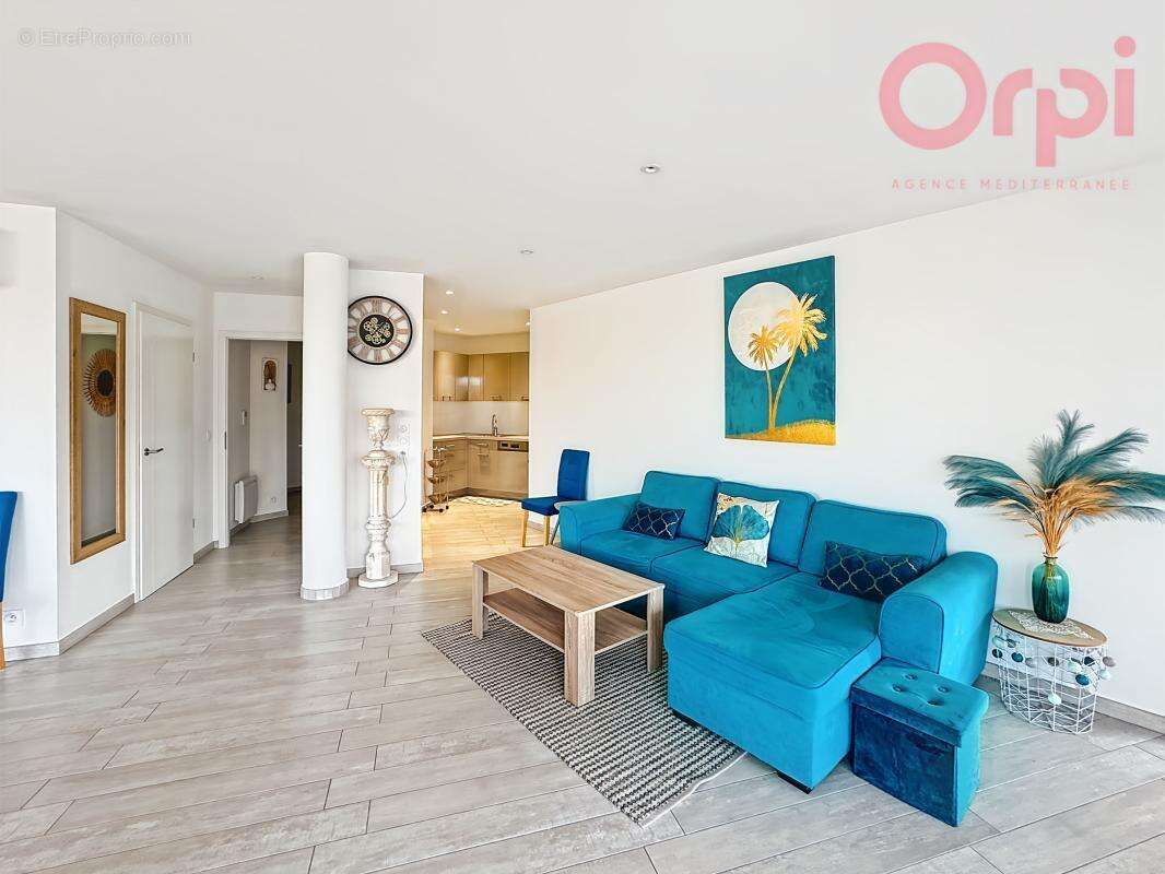 Port Fréjus II, magnifique 3 pièces avec garage à vendre dans résidence de standing - photo 4