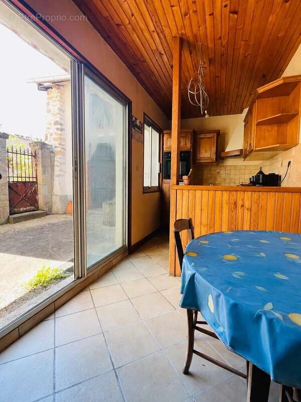 Maison 145 m² à Availles-Limouzine  - photo 4