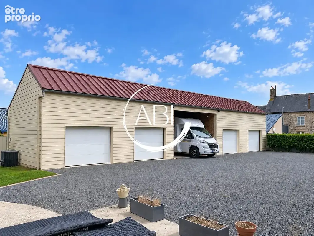 Maison 8 pièces 226 m² à vendre à Juvigny-Sous-Andaine (61140) - photo 2