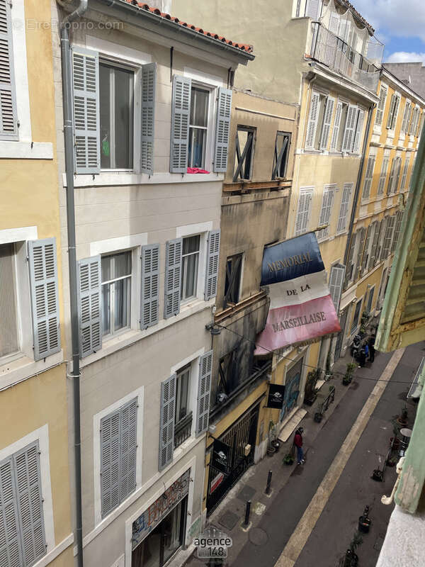 Appartement à MARSEILLE-1E