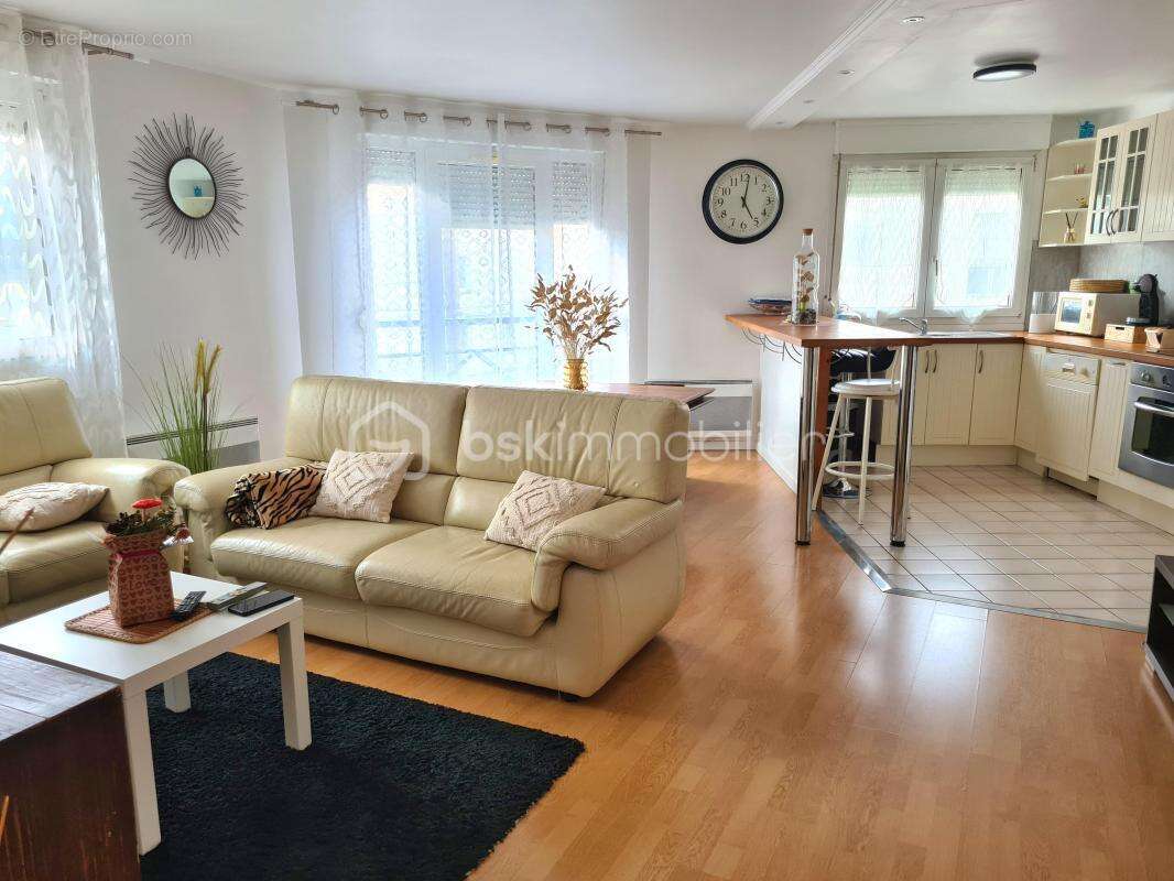 Appartement à EPINAY-SUR-ORGE