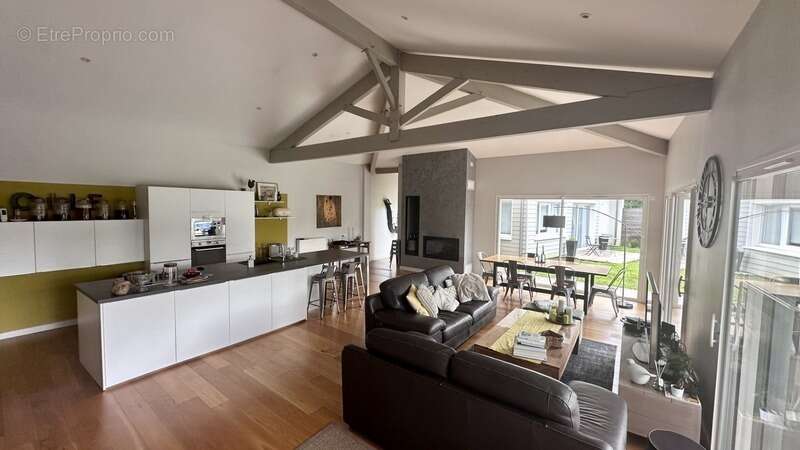Maison à MARTIGNAS-SUR-JALLE