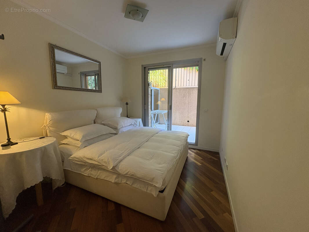Appartement à ROQUEBRUNE-CAP-MARTIN