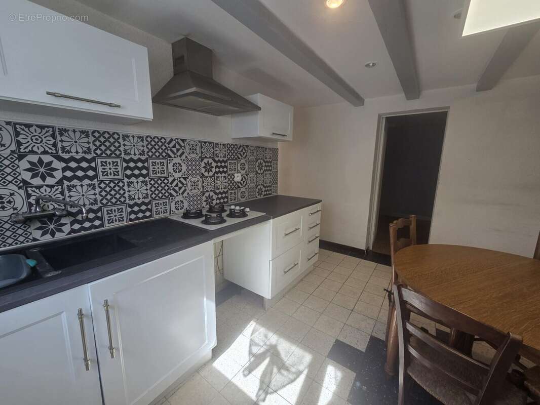 Maison 123 m² à Saint-Eloi  - photo 4