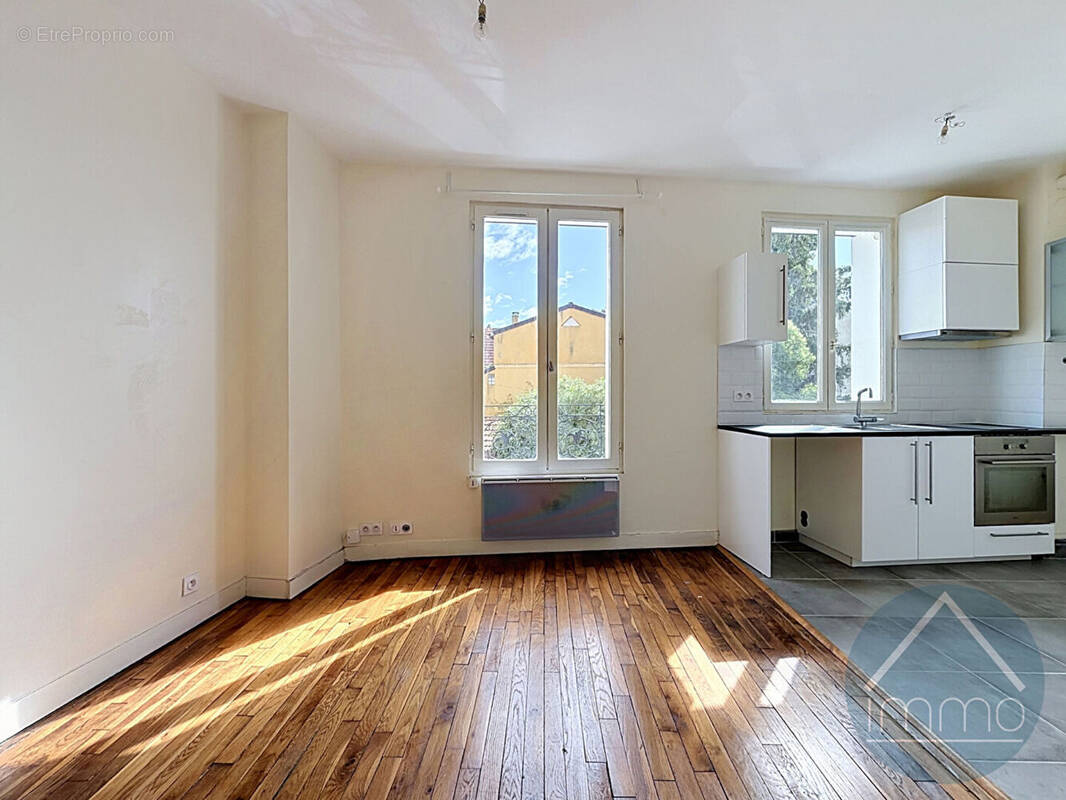 Appartement à COLOMBES