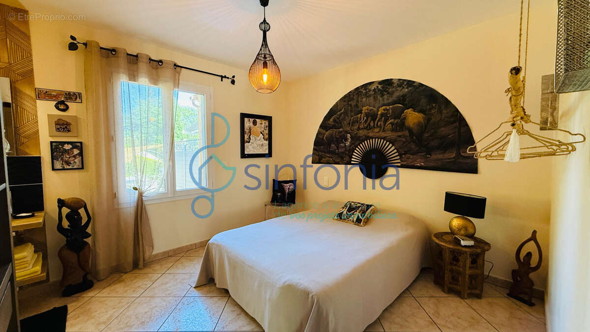Vente maison coup de coeur située à seulement 4 km de la cité ducale d'Uzès. - photo 13