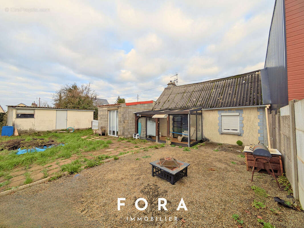 Maison à LA SELLE-LA-FORGE