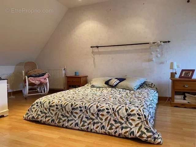 Maison à SAINT-DENIS-DE-JOUHET