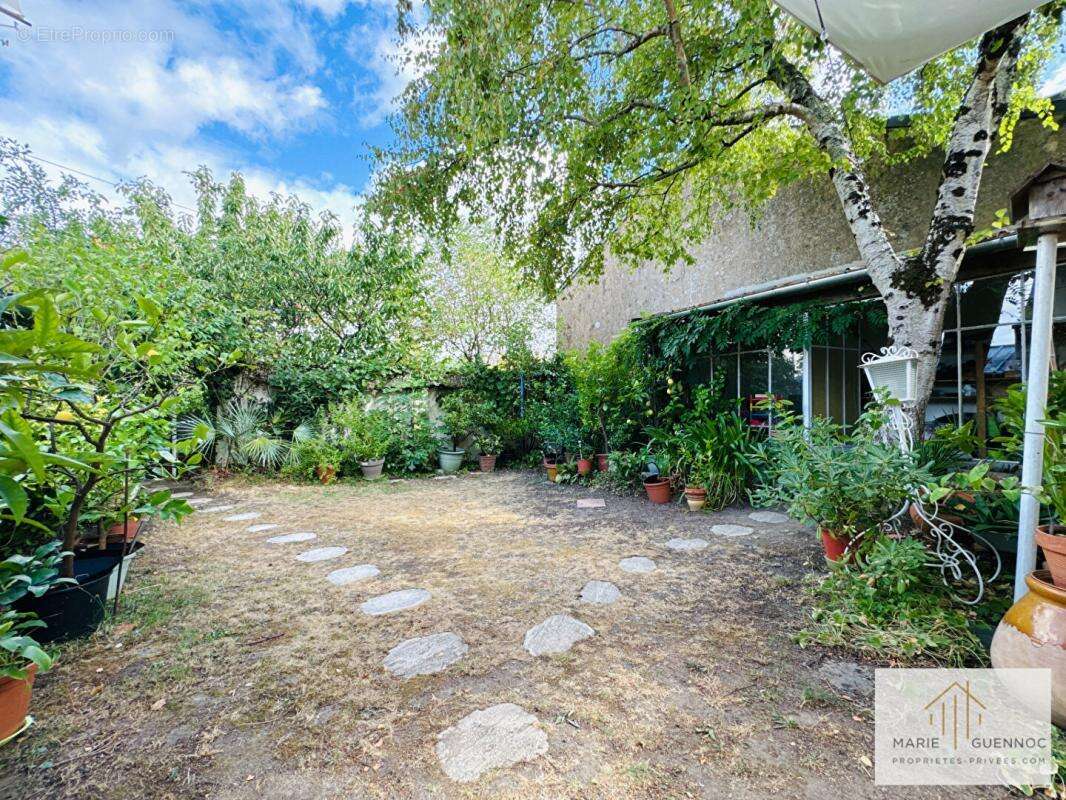 Maison de ville secteur Zola à Nantes 8 pièce(s) 179 m2 avec garage et jardin - photo 14