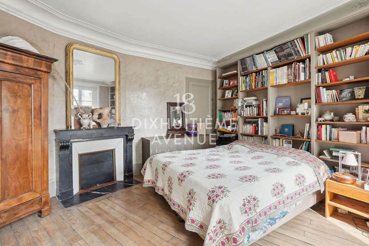 Appartement à PARIS-18E