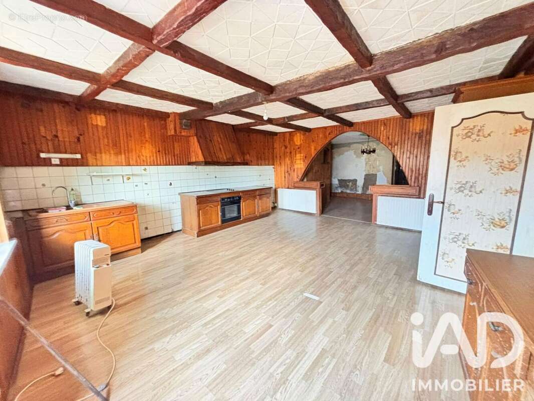 Maison 356 m² à Lay-Saint-Christophe  - photo 5