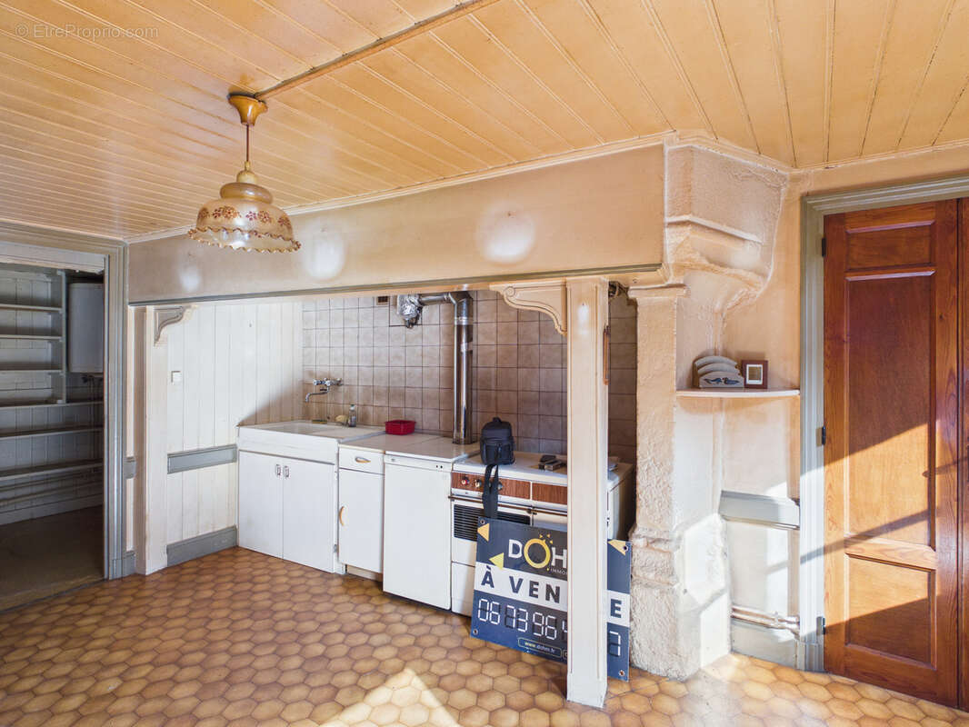 Maison à CRAPONNE-SUR-ARZON