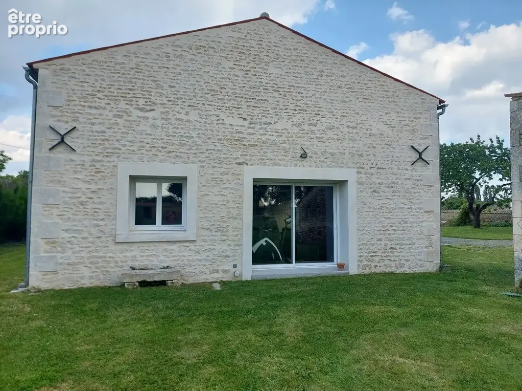 Maison de Maître rénovée, piscine chauffée et deuxième charmante maison - photo 17