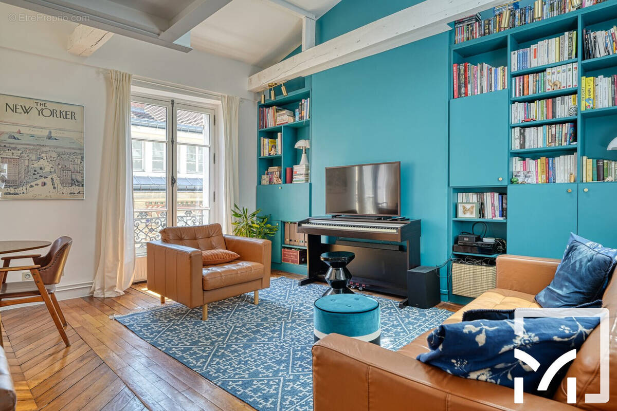 Appartement à PARIS-17E