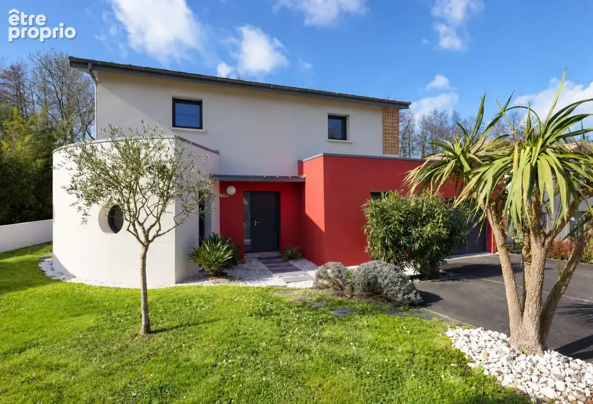 Maison à MONTAIGU