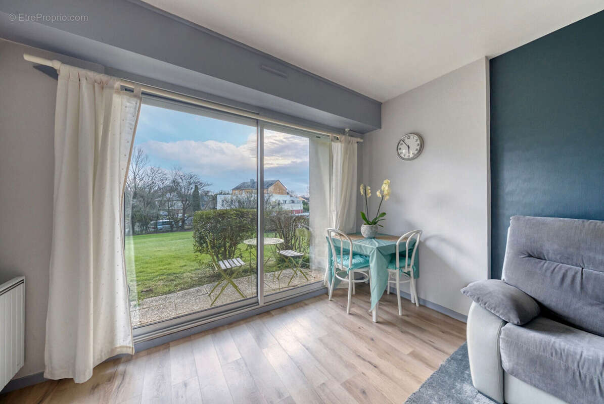 Appartement à VEZIN-LE-COQUET